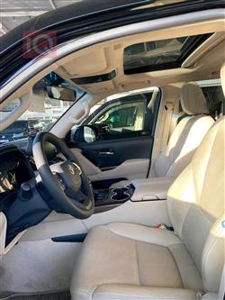 تۆیۆتا لاند کروزەر